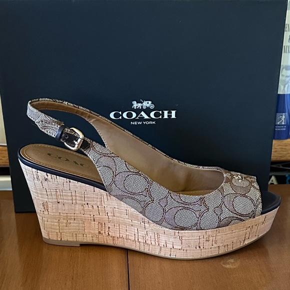 Coach Chestnut Signature Heels 9.5 - Picture 7 of 8